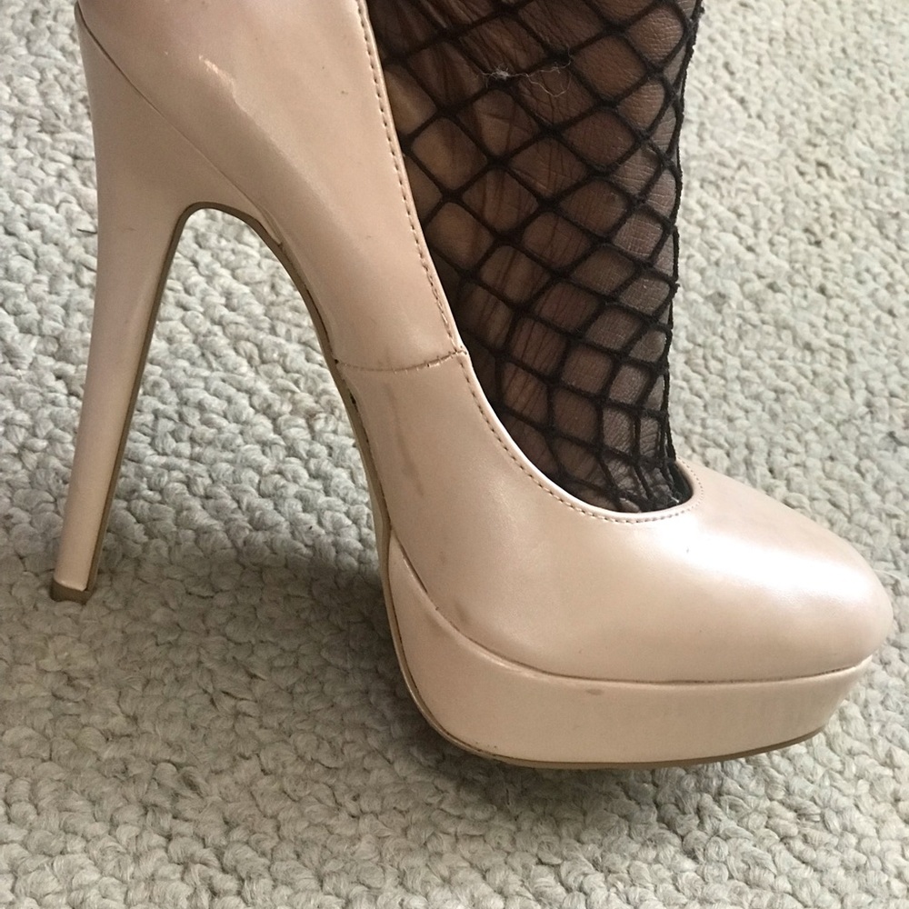 Tan patent leather platform pumps